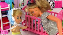ВРЕДНЫЕ ДЕТКИ ПОКАКАЛИ В КРОВАТКУ? Мама Барби Маша и Медведь Bad baby Мультик Куклы Для детей