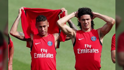 Clash Cavani-Neymar : Balotelli met de l'huile sur le feu