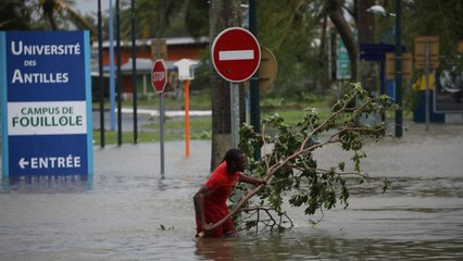 Download Video: Hurricane Maria hits Guadeloupe