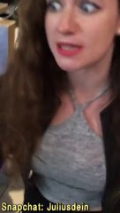 Son jeu préféré : tirer la culotte de sa copine