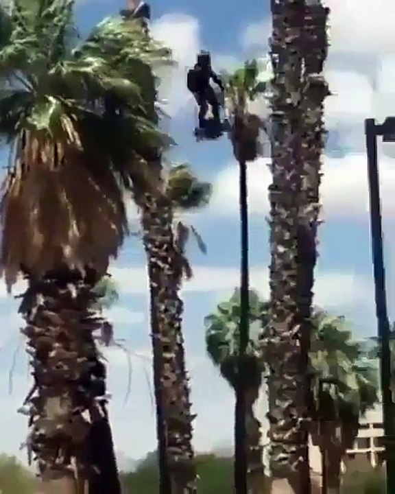 Drone İle Uçan Adam