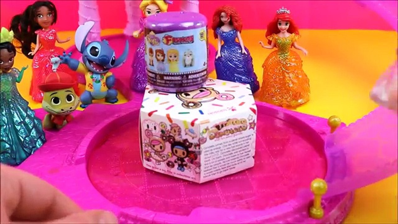 DISNEY PRINCESS MAGICLIP Glitter Glider Dolls Castle Disney Frozen Kinder Surprise Eggs Op