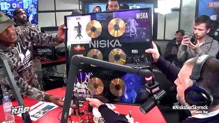 Niska reçoit 6 singles d'or #PlanèteRap