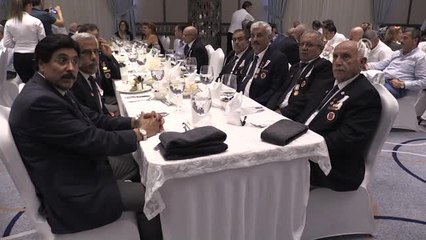 Bakan Elvan, Gaziler ve Şehit Yakınlarıyla Bir Araya Geldi