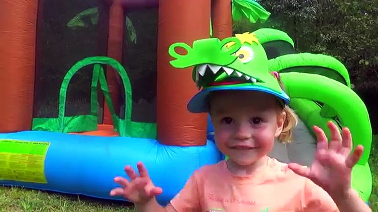 Маша и Медведь Мультфильм от Лайк Настя Новая серия про Супер Батут Masha and the bear Fun for kids