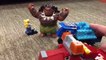 Bataille épique Méga histoire jouet jouets contre dinotrux d-struct moana Dino camion maui maui Moana Construx