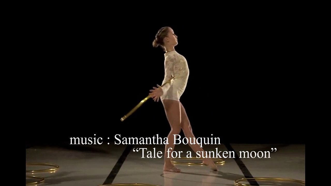 World Class Gymnastic Hoop Dancing - the best hooping