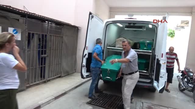Mersin Bıçaklanarak Öldürülen 5 Yaşındaki Çocuk Toprağa Verildi