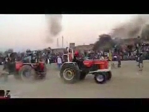 Tractor tochan-855 vs arjun-tractor mukabala-att video