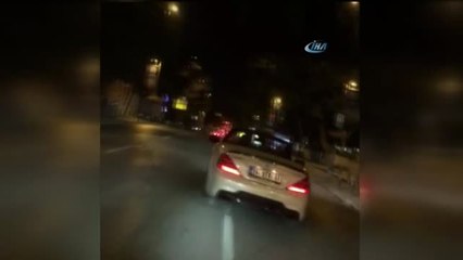 Trafik Magandasının Bağdat Caddesi'ni Birbirine Kattığı Anlar Kamerada