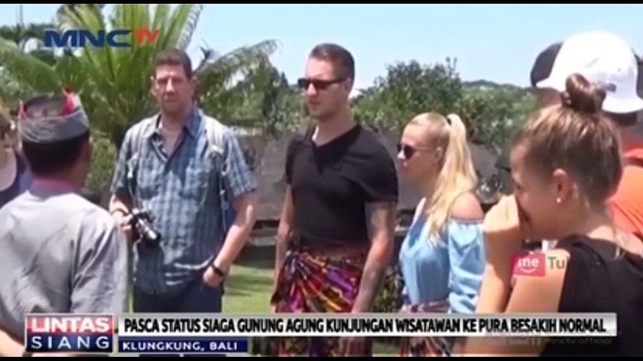 Gunung Agung Siaga, Aktivitas Pura Besakih Berjalan Seperti Biasa