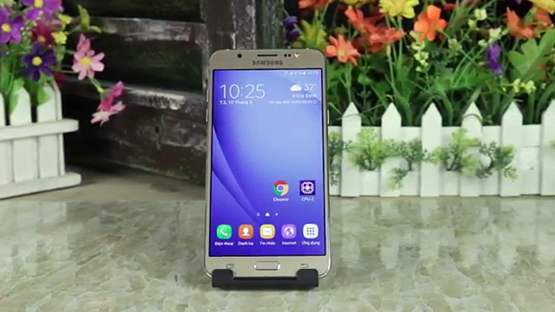 Mở hộp và Trên tay nhanh Samsung Galaxy J7 2016 | Thế Giới Di Động