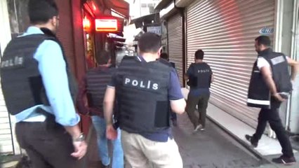 Diyarbakır'da Şafak Operasyonu: 10 Gözaltı