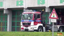 [Dachstuhl im Vollbrand] Großeinsatz Feuerwehr Augsburg (Einsatzfahrten Hauptwache)   Stadtwerke