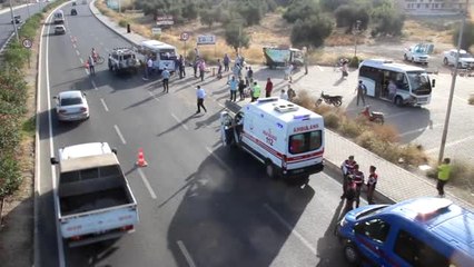 Balıkesir'de Minibüsler Çarpıştı: 11'i Öğrenci 21 Kişi Yaralı