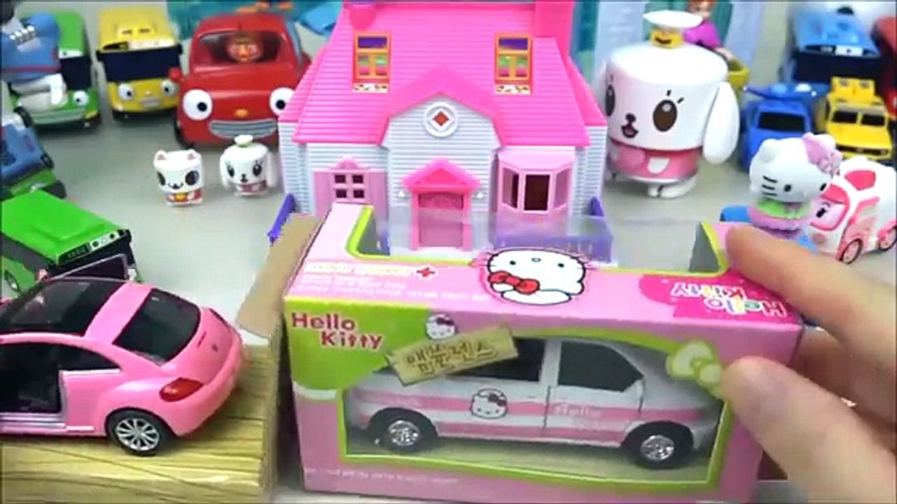 Hello Kitty car toys camping car and ambulance with Poli mini cars