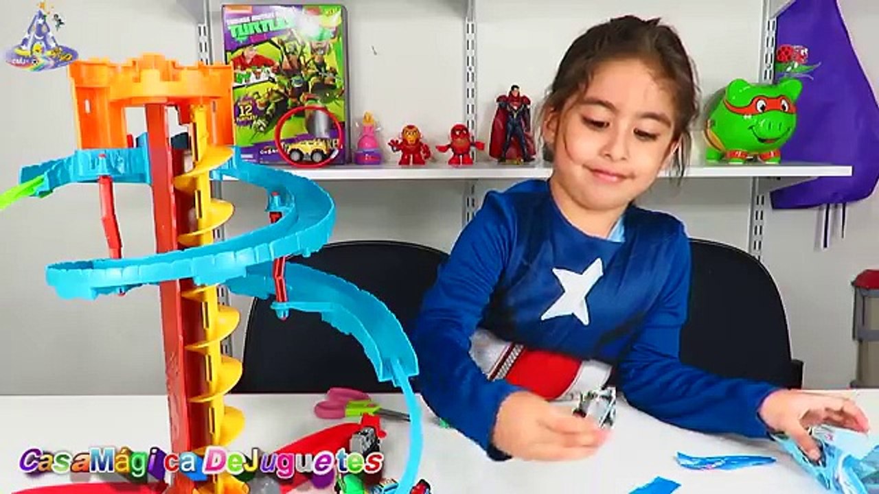 Tomas y Amigos con su Pista de Trenes Twist N Turn + Thomas and Friends Twist N Turn
