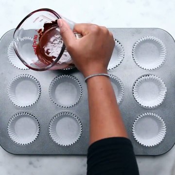 5-Ingredient Chocolate Peanut Butter Cups