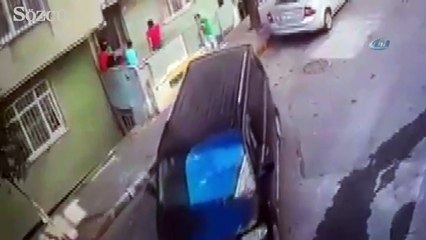 Çocukları adres sorma bahanesiyle minibüsüne bindirip, mahalleli bağırınca uzaklaştı