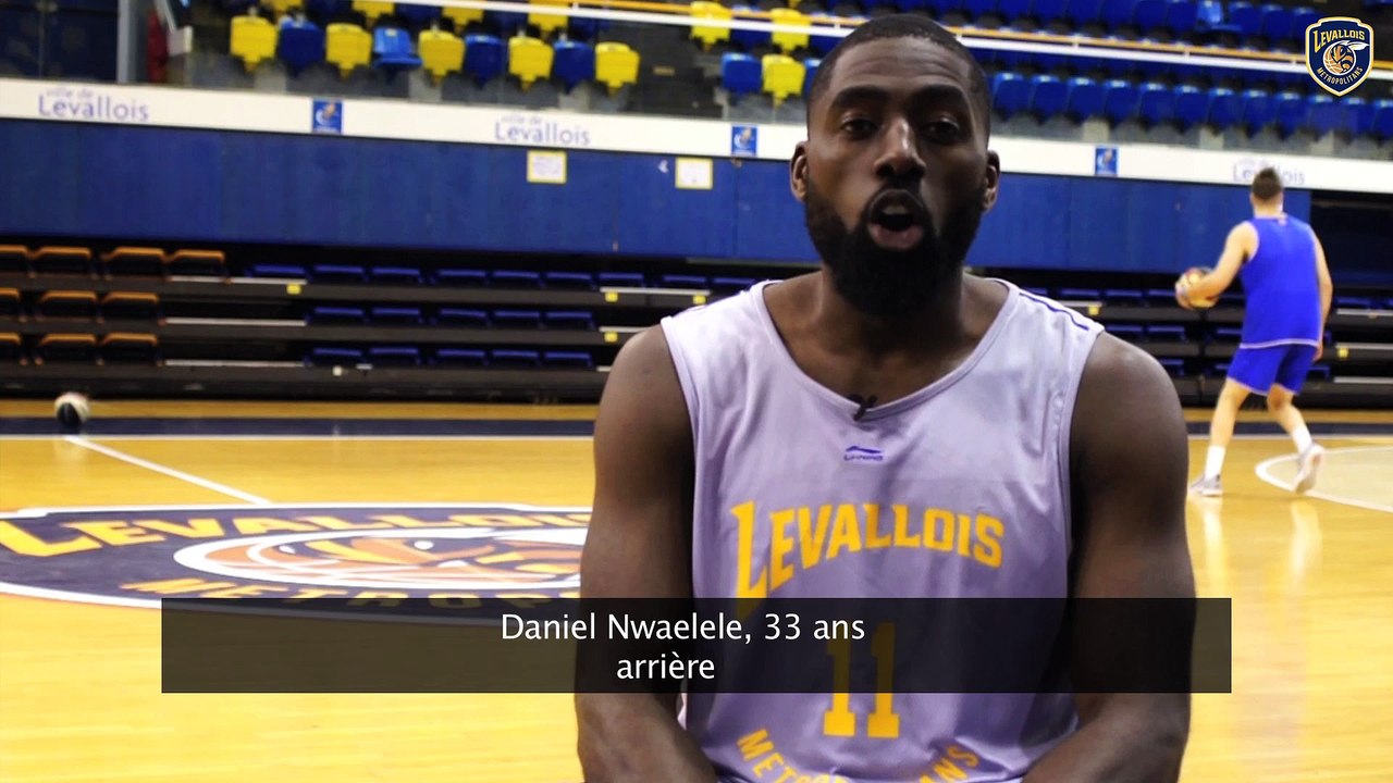 Portrait décalé - Daniel Nwaelele