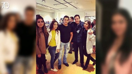 Pakistani Celebrities with Salman Khan in London