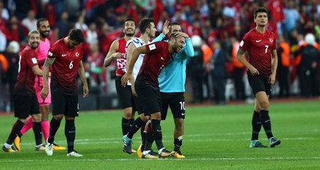 Tottenham'dan Beşiktaşlı Cenk Tosun'a 20 Milyon Euro