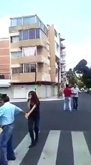 Les images des immeubles qui s'effondrent lors du séisme à Mexico