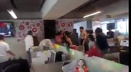 Le tremblement de terre de Mexico filmé à l'intérieur d'un bâtiment