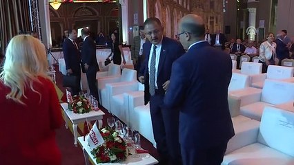Özhaseki, "İzmir Kentsel Dönüşüm ve Stratejik Yaklaşımlar Kurultayı"Na Katıldı