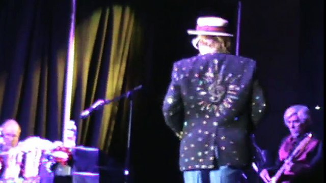 Dwight Icenhower as Elton John performs 'Crocodile Rock' Lake George 2016