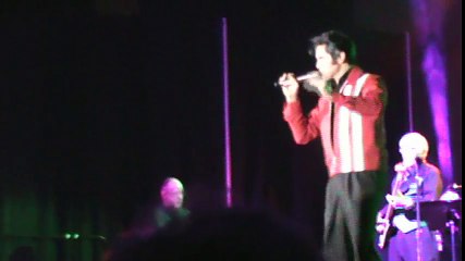 Dean Z sings 'Rock A Hula Baby' Lake George 2016