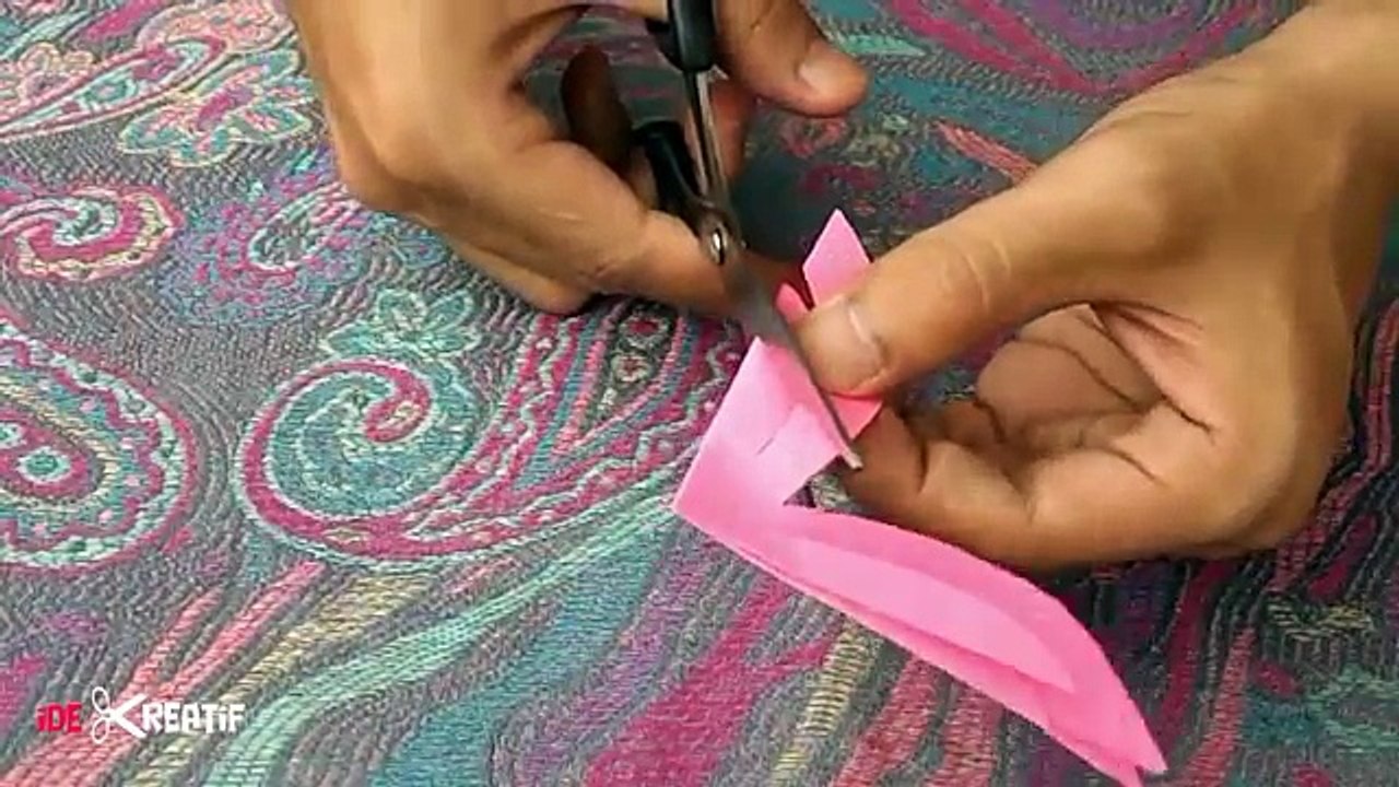 CARA MEMBUAT ORIGAMI SERPIHAN SALJU (snowflakes)