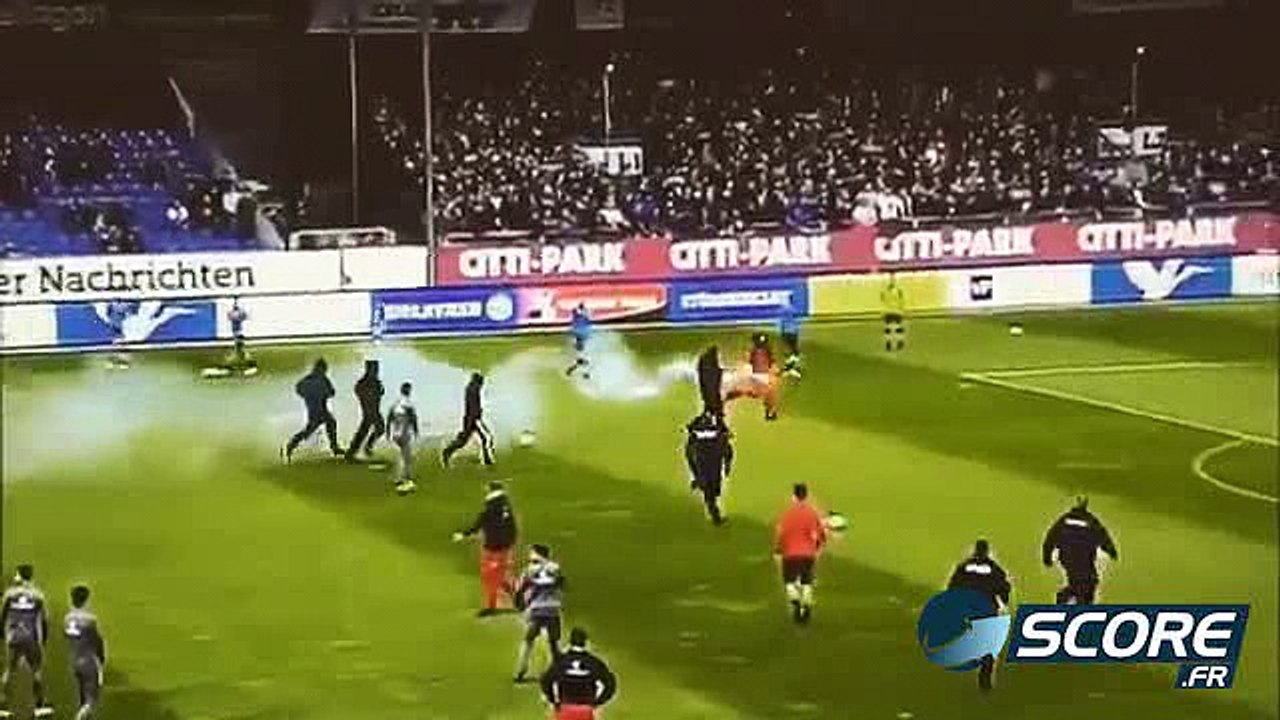 Envahissement de terrain et affrontement entre supporters en Allemagne