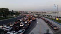 İstanbul'da Avrasya Tüneli İstikametinde Trafik Durma Noktasına Geldi