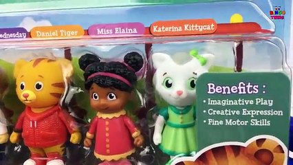 Daniel Tiger FUN RIDE on TROLLEY w/ Friends !! Daniel Tiger Neighborhood Fun Play Video :))