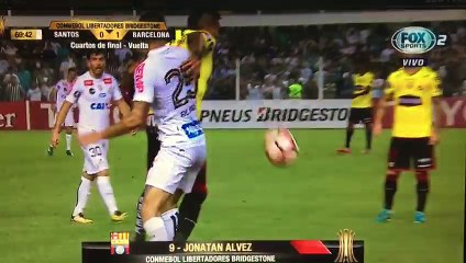 Expulsión Álvez en Brasil ante Santos
