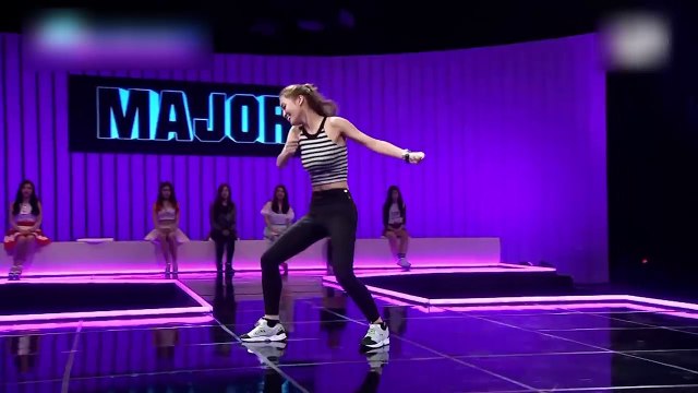 Đốt mắt với thân hình chuẩn đẹp vạn người mê của các nữ idol Kpop