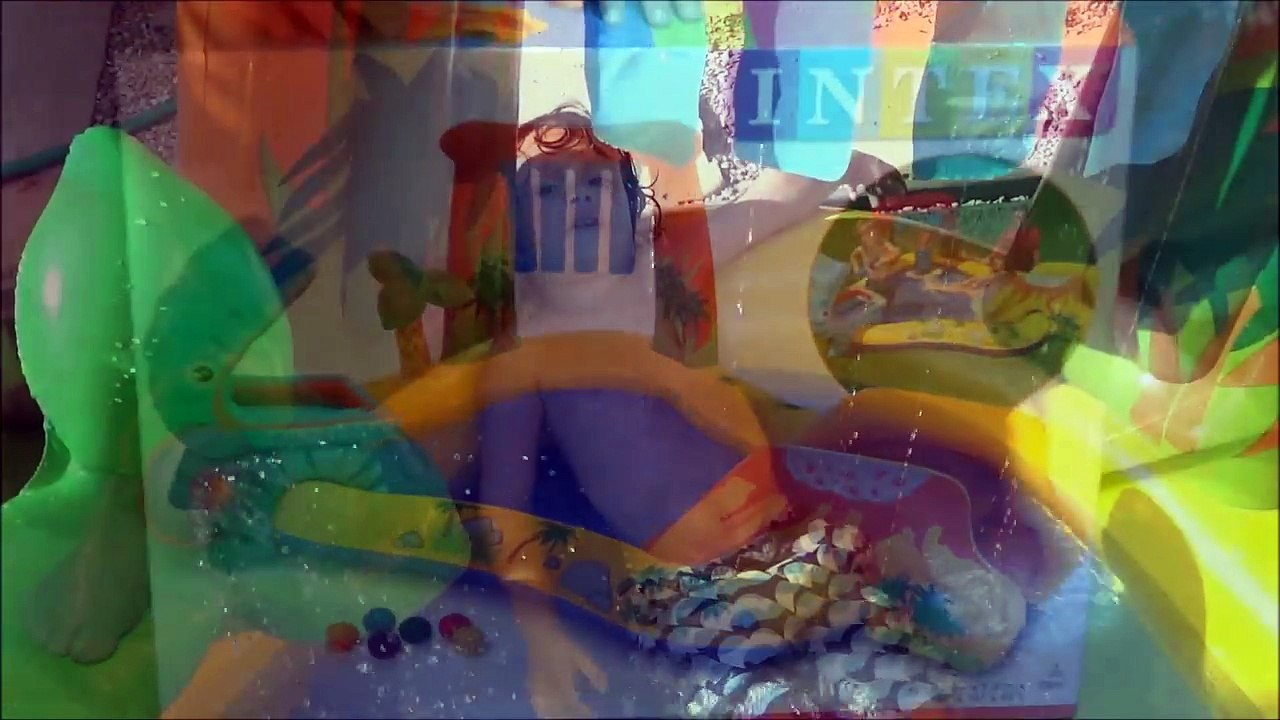 Dinosaurios y Piscina inflable infantil de dinosaurios para niños/ JUEGOS y JUGUETES de ARES