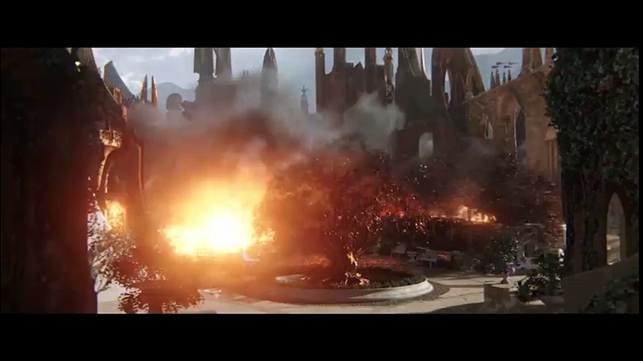 Đứng ngồi không yên với những tình tiết bất ngờ trong trailer Thor: Ragnarok