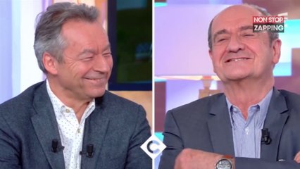 C à Vous : Pierre Lescure et Michel Denisot pris d'un fou rire après une blague coquine (Vidéo)