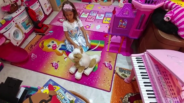 Elife Yeni karlar ülkesi Elsa Güzellik Seti hiç beğenmedik,eğlenceli çocuk videosu, toys unboxing