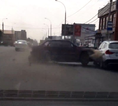 Hurdaya Dönmüş Araçla Seyir Kazayla Bitti