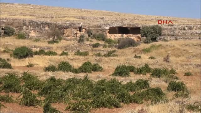 Mardin Midyat'ta 1300 Yıllık Tarihi Kaya Manastırı, Keşfedilmeyi Bekliyor