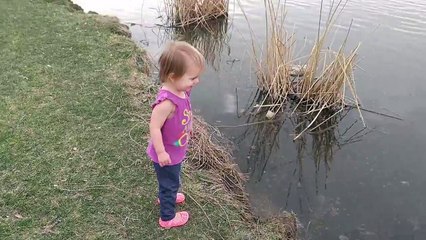 Ce papa n'a aucune autorité sur sa fille... Tellement drole