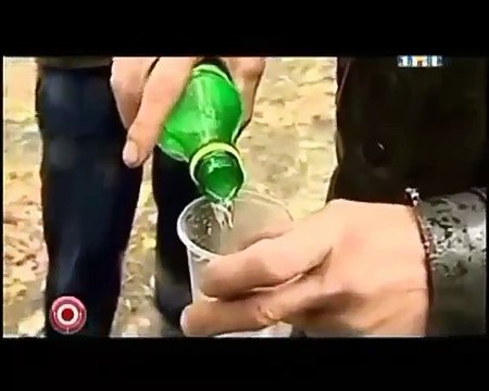 Мега прикол, борьба с жидкостью!!!