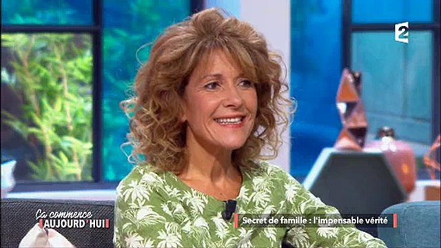 Un témoin de Faustine Bollaert révèle le jour où sa mère lui a annoncé que son père... ne l'était pas - Regardez