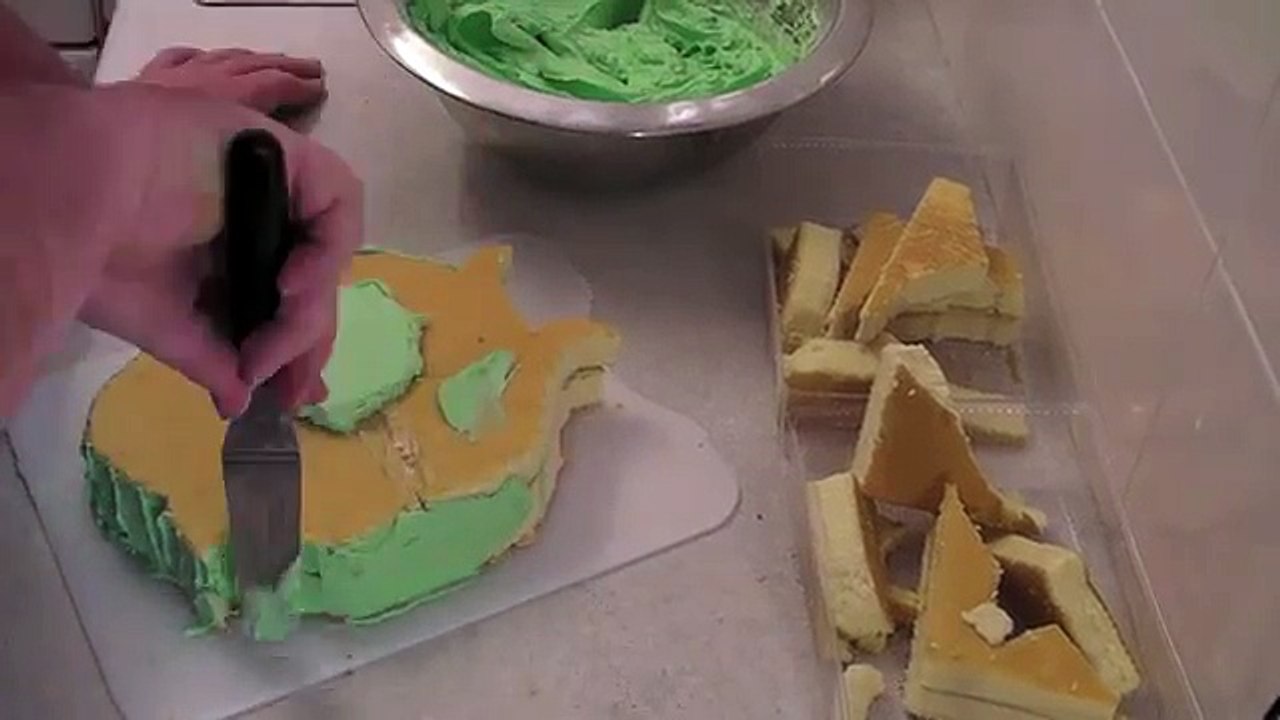 Ben 10 Cake - How To