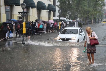 İstanbullular Cuma Gününe Dikkat! Sağanak Yağış, Trafik Kabusuna Dönüşebilir