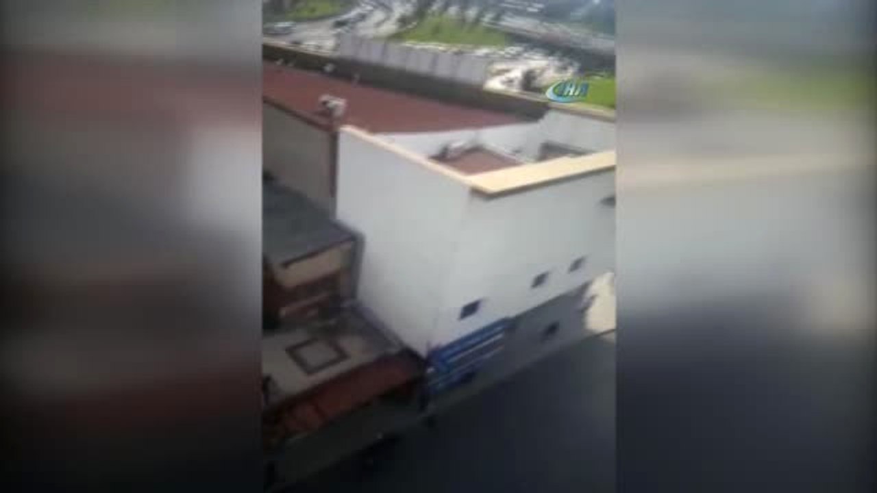 İstanbul Adalet Sarayı'nda Çatışmadan Hemen Sonra Yaşananlar Cep Telefonu Kamerasında