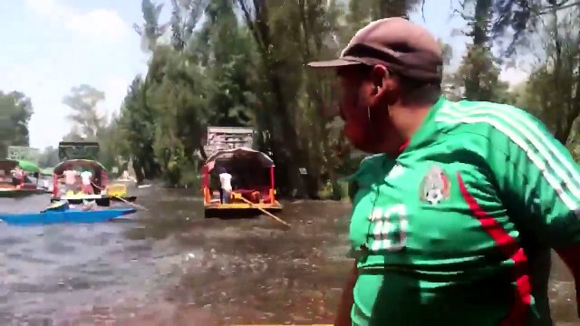 American Tourists Capture Video of Mexico's Deadly Earthquake During Boat Ride